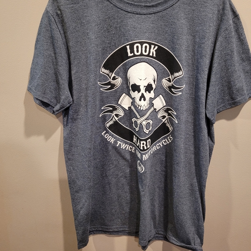 🔥$5 if bundled🔥 Allstate look hard biker shirt size Large